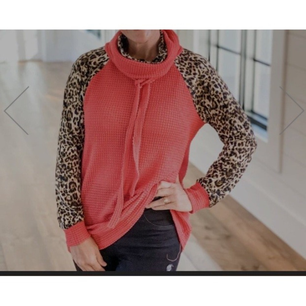 Waffle knit cowl neck sweater‎ Leopard Print Long Sleeve And the Why sz L